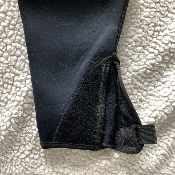 Magic Marine 6mm Wetsuit in black. Youth size XL, adult size small/medium - Picture 8 of 9